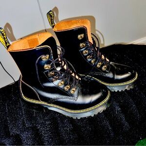 Dr Martens Jadon boots size 6.5